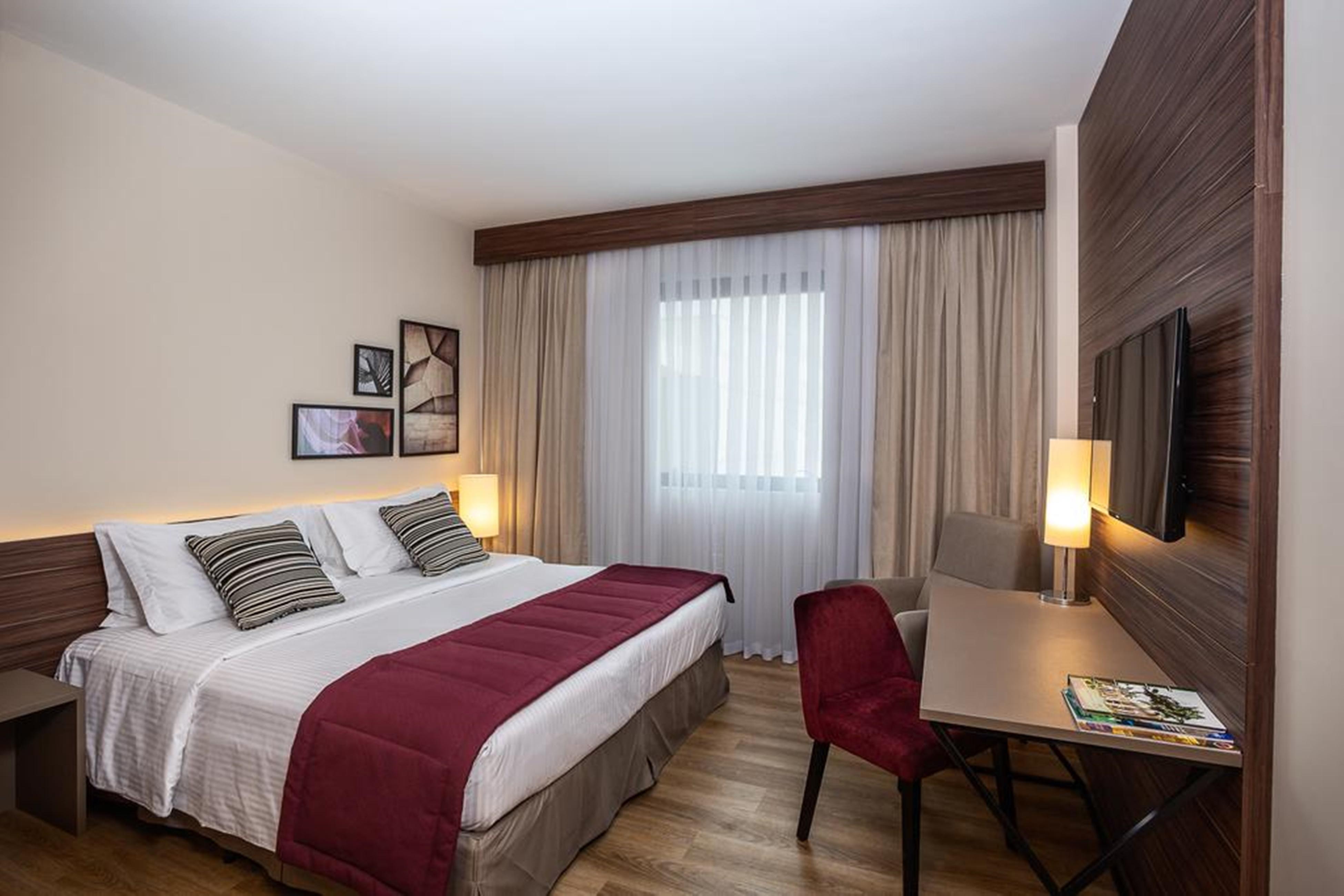 Royal Palm Tower Anhanguera Hotel 4*